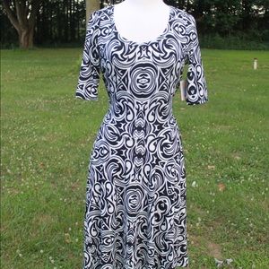 LuLaRoe NWT Black & White Nicole Large